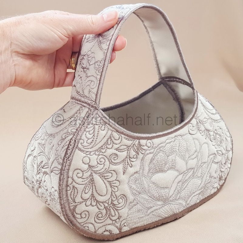 La Bella Rosa Gondola Basket