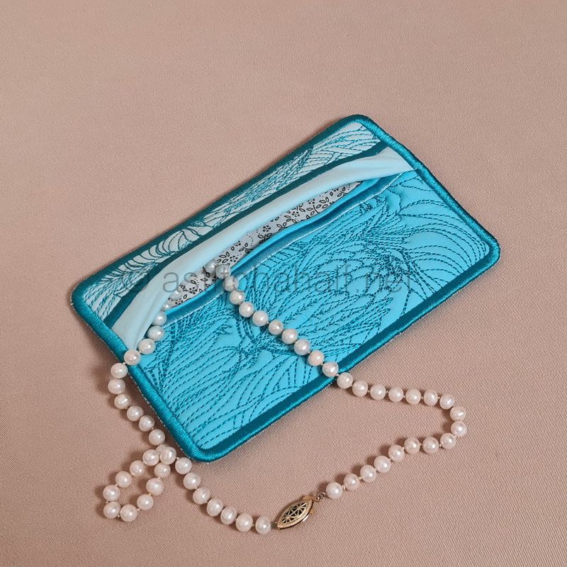 ITH Premium Fold Over Pocket - aStitch aHalf