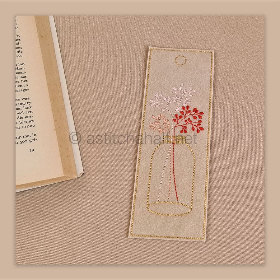 Bookmark Wild Berries in Glass Jar