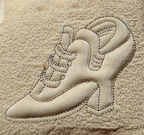 Trapunto Couture 02 - a-stitch-a-half