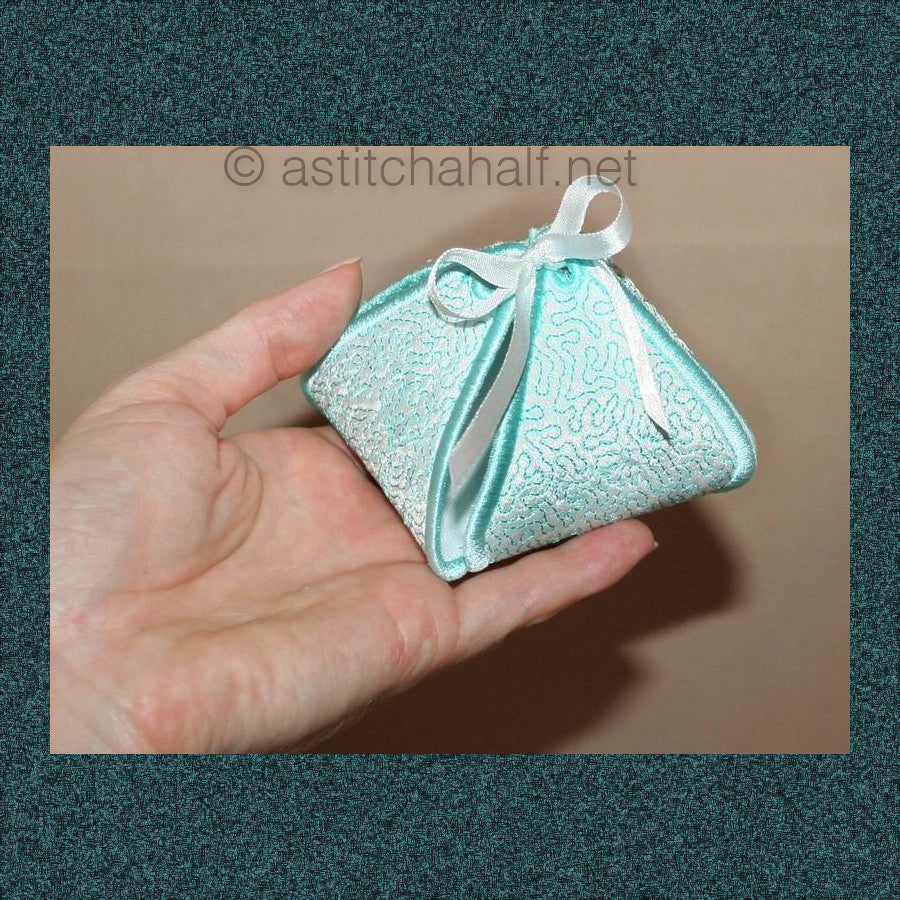 Lotus Pocket - aStitch aHalf