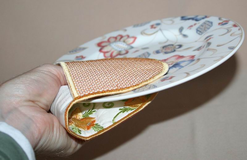 Daffodil Fingertip Oven Mitts - a-stitch-a-half