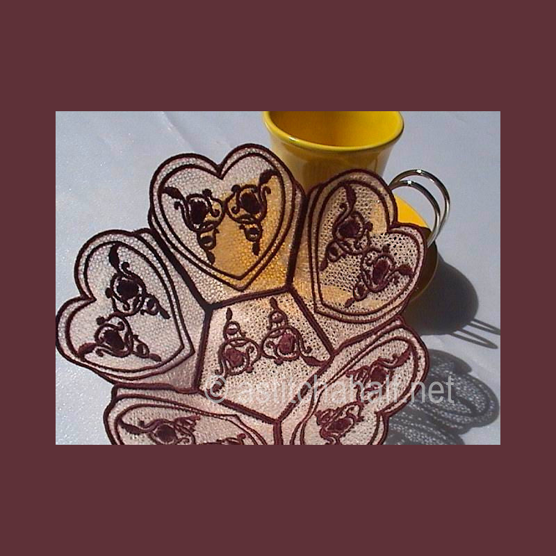 Freestanding Lace Love Bowl 04