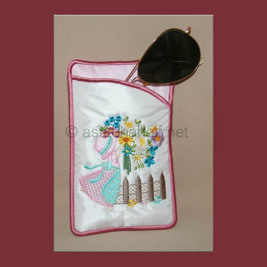 Flower Bonnet Eyeglass Case