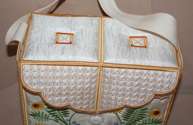 Sunflower Tote - a-stitch-a-half