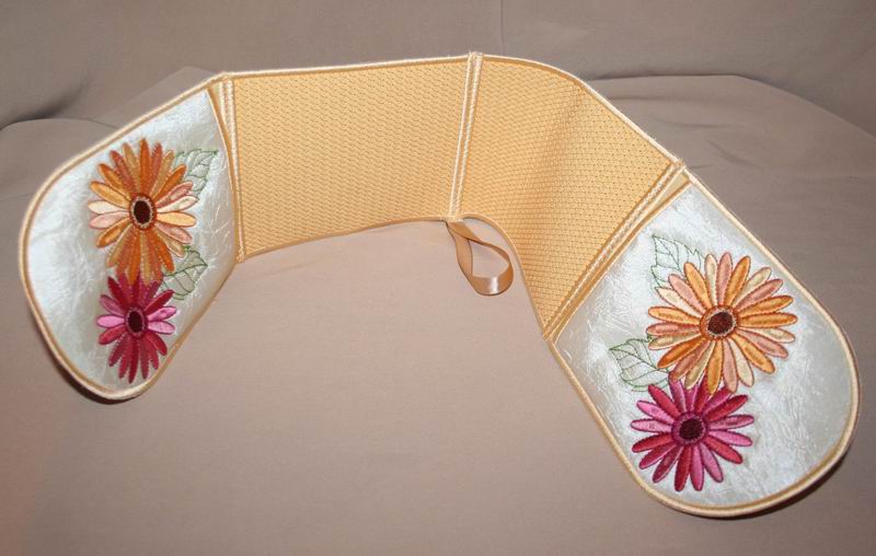 Gerbera BBQ Mitt - a-stitch-a-half