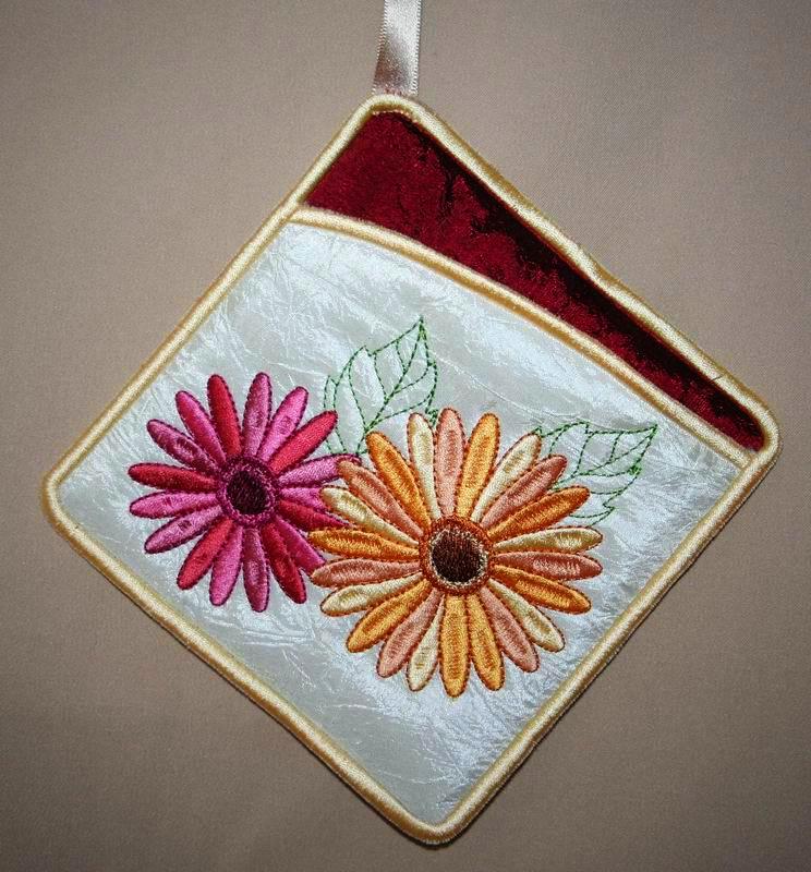 Gerbera Potholders - a-stitch-a-half