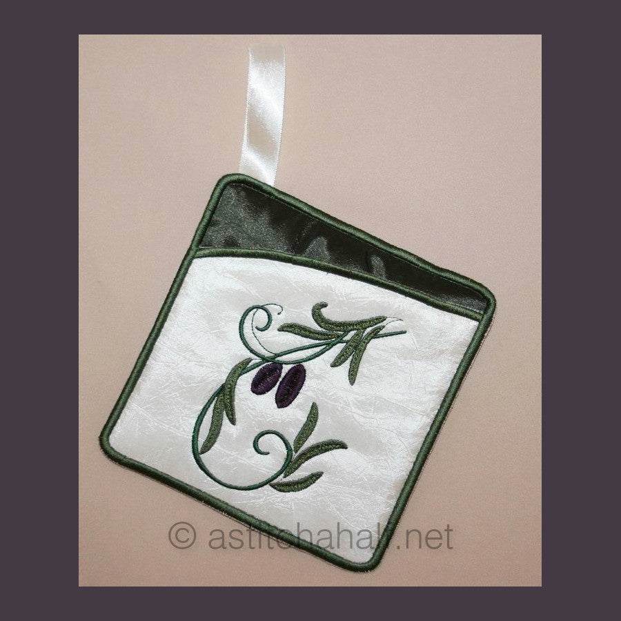 Olive Pot Holders - a-stitch-a-half