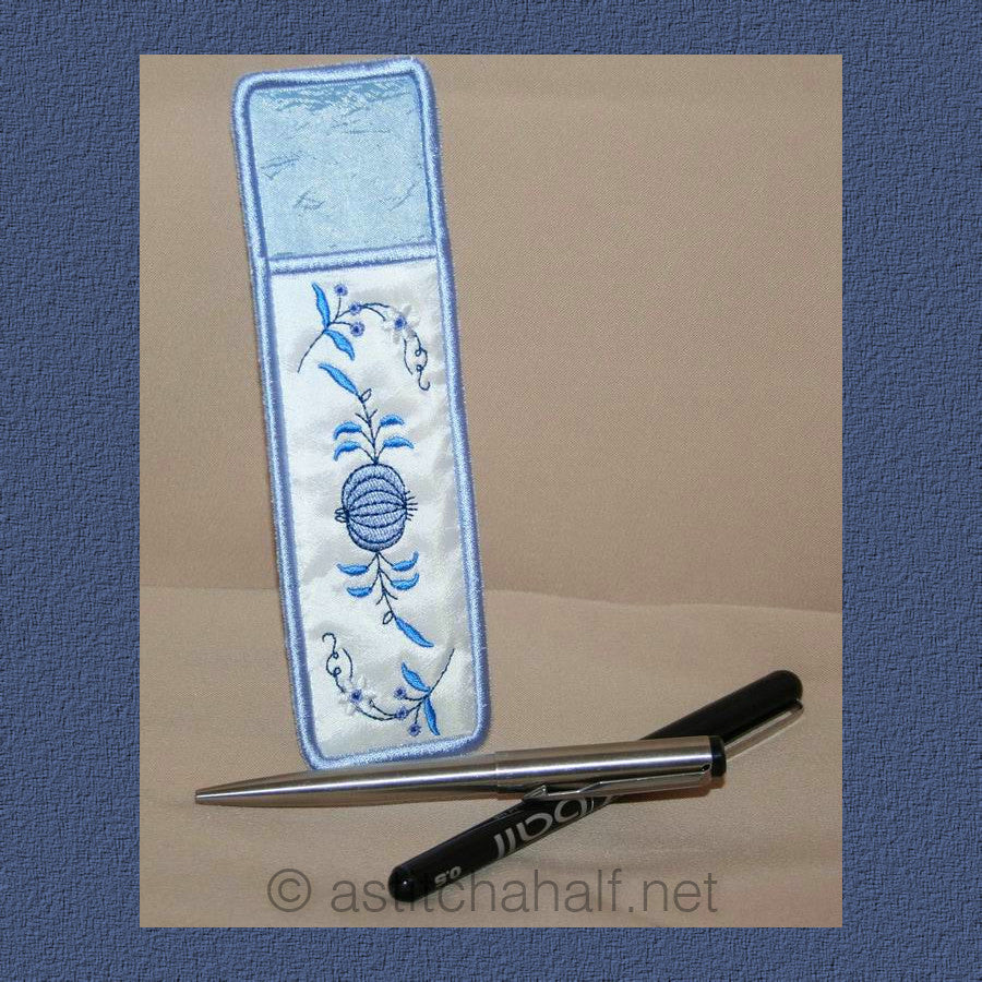 Blue Onion Pen and Pencil Holder - a-stitch-a-half
