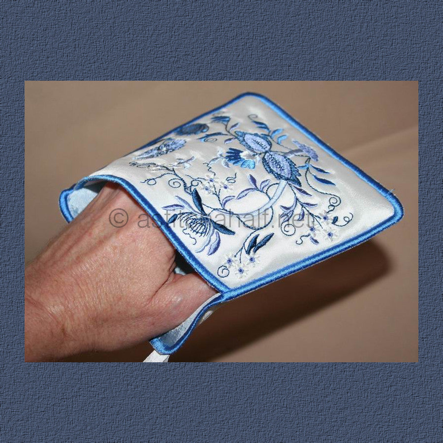 Blue Onion Pot Holders - a-stitch-a-half