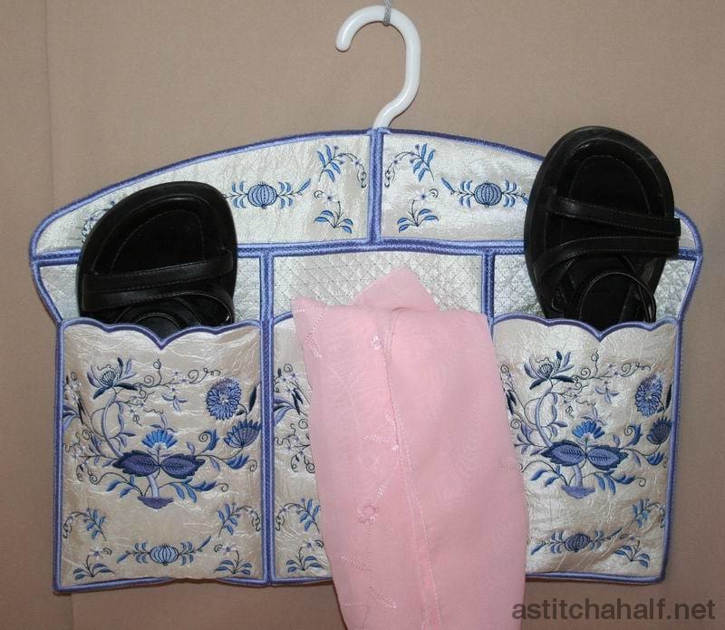 Blue Onion Hanger Cover and Closet Organizer - a-stitch-a-half