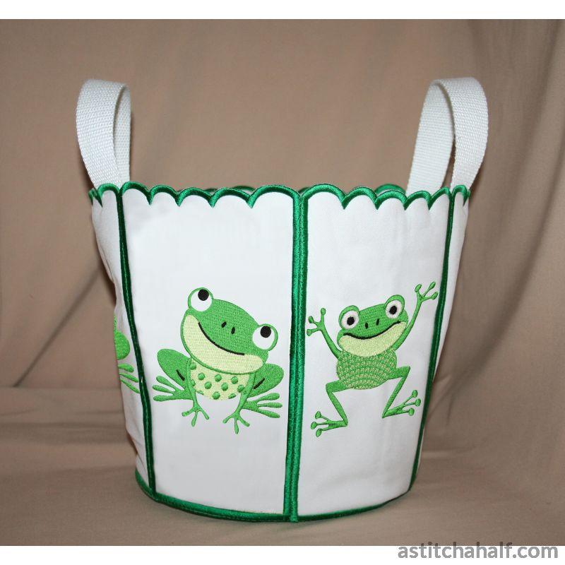 Bucket Toad - aStitch aHalf