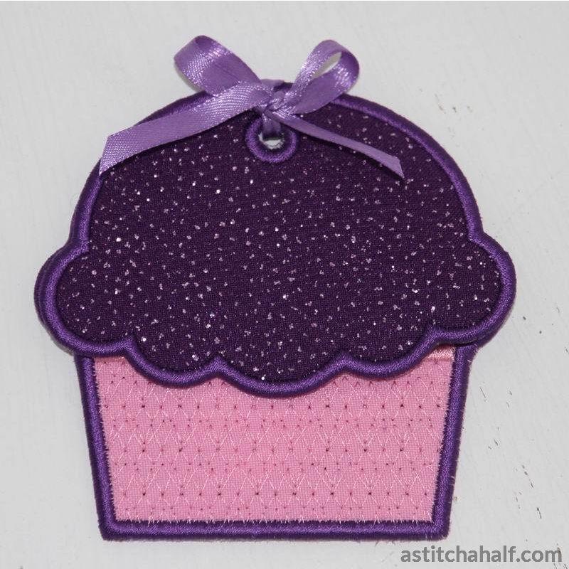 Cupcake Gift Card Holder - aStitch aHalf
