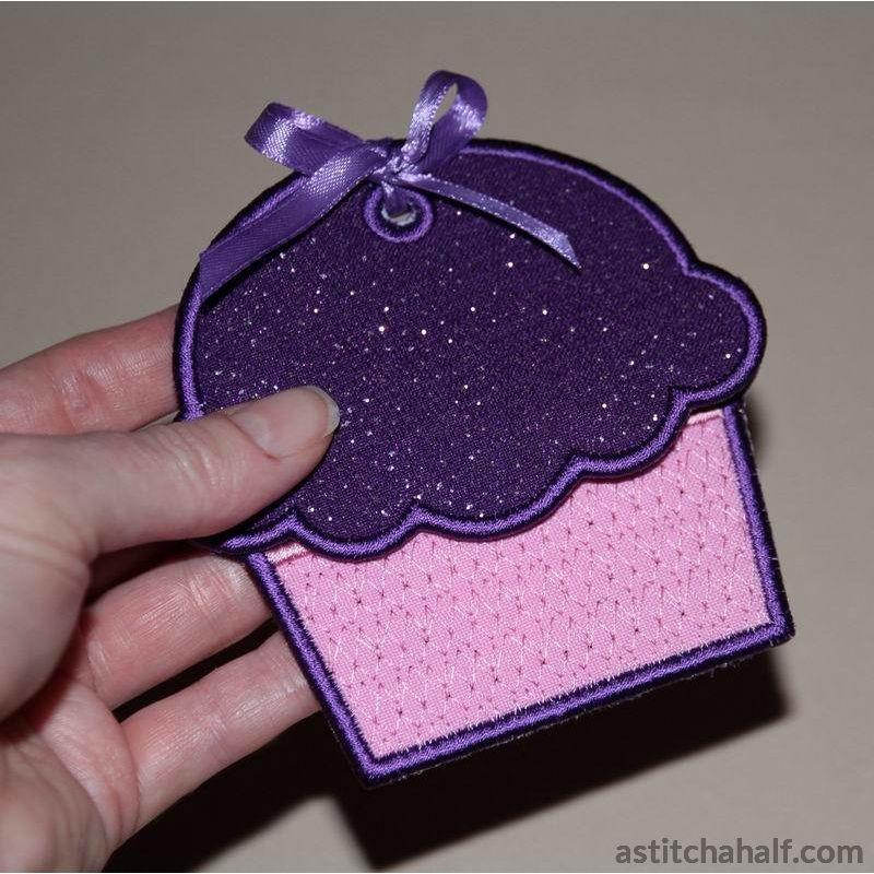 Cupcake Gift Card Holder - aStitch aHalf