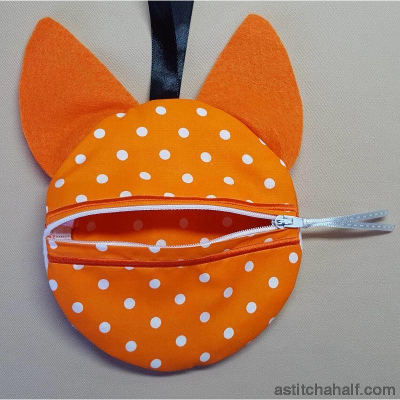 Foxy Bag with ITH Zipper