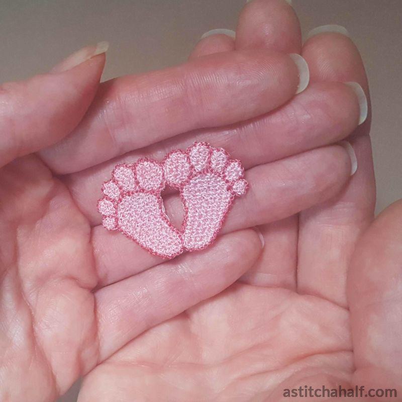 Freestanding Lace Baby Feet - aStitch aHalf