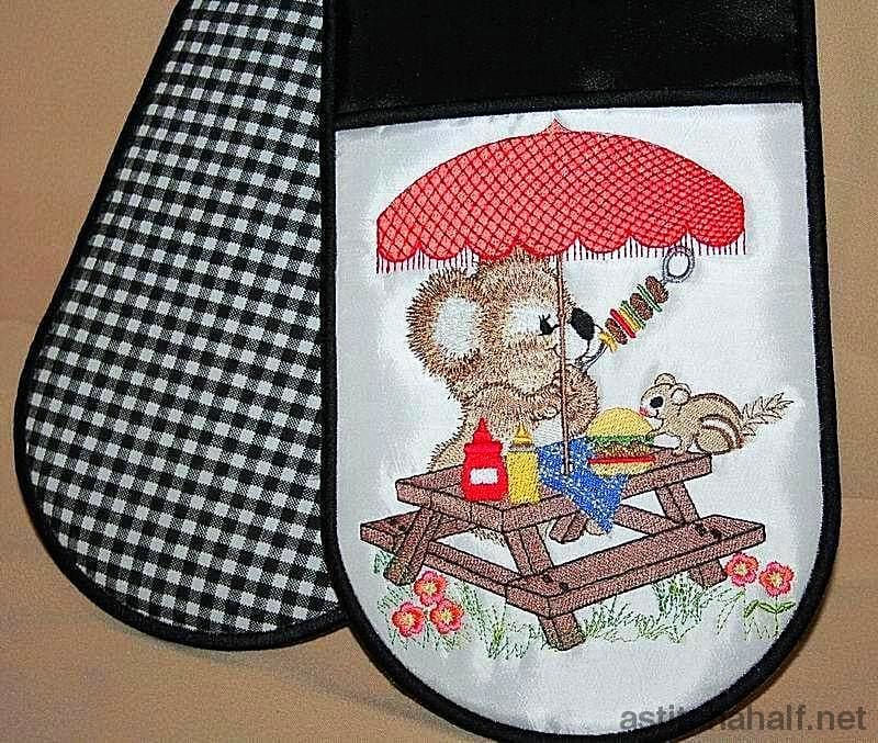 Fuzzy BBQ Mitt - a-stitch-a-half