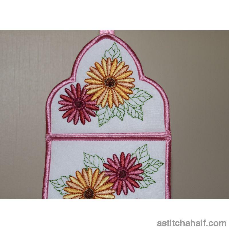 Gerbera Toilet Roll Holder - aStitch aHalf