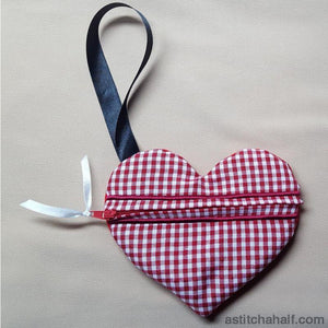 Heart Smart ITH Zipper Bag - aStitch aHalf
