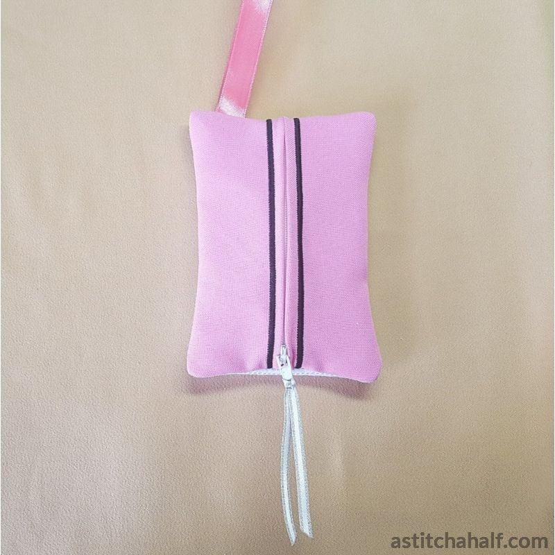 Lingerie Bag with ITH Zipper - aStitch aHalf