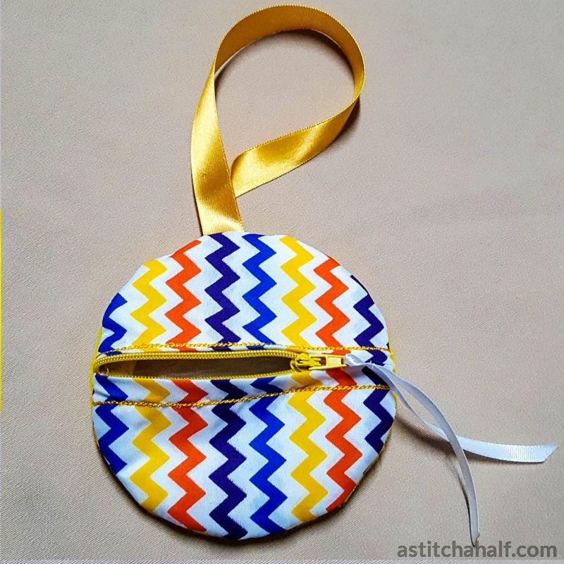 Mr Emoji Bag with in-the-hoop Zipper - aStitch aHalf