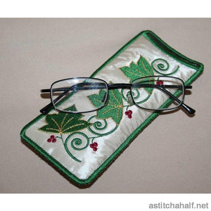 Royal Eyeglass Cases 01 - a-stitch-a-half