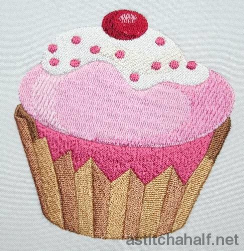 Sweetheart Cupcake 01 - a-stitch-a-half