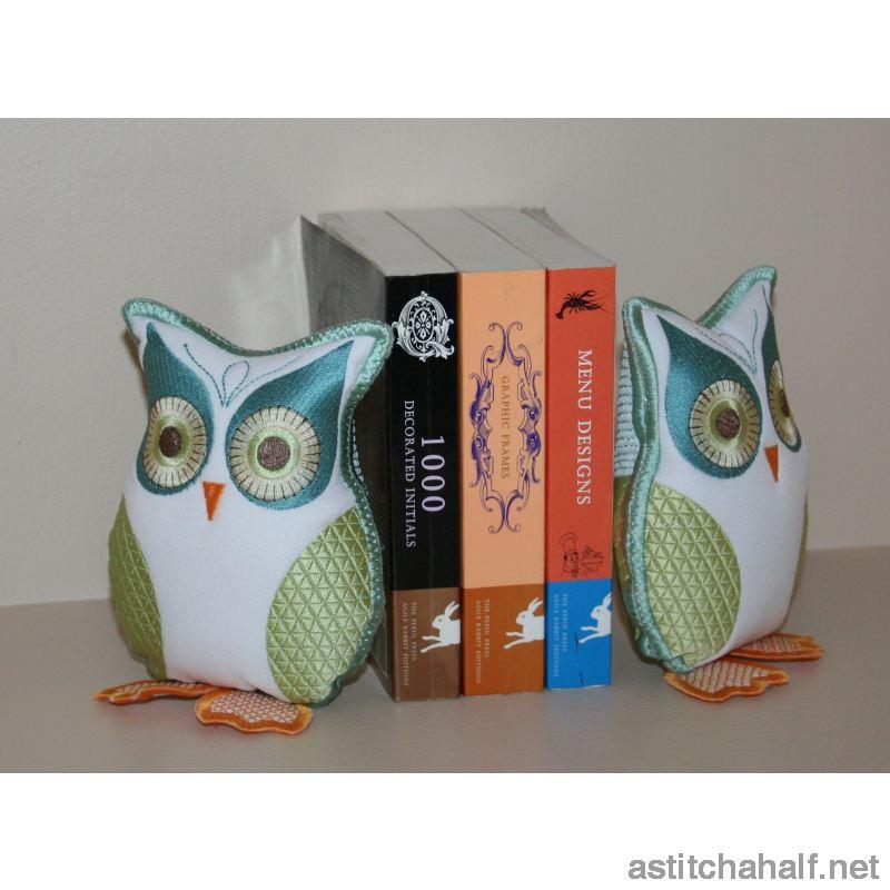 Twit Twoo Owl Bookend - aStitch aHalf