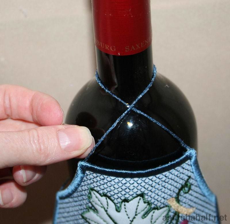 Wine Bottle Apron 01 - a-stitch-a-half