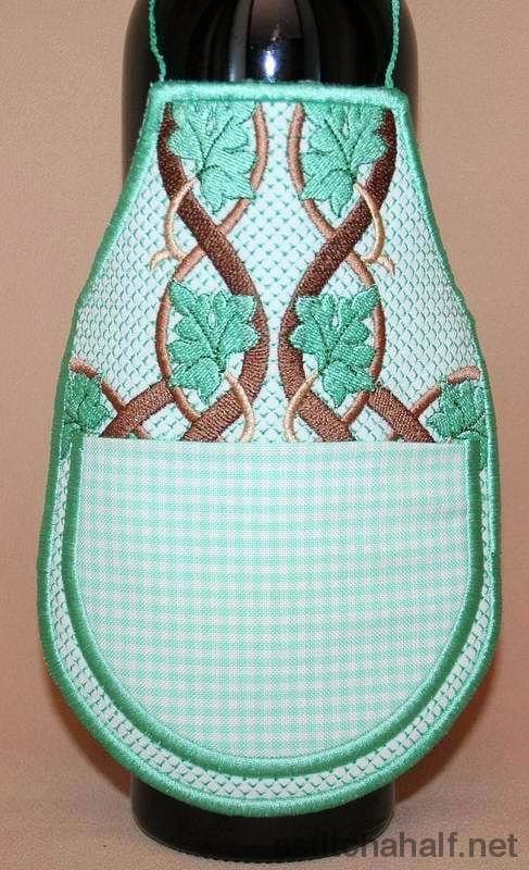 Wine Bottle Apron 03 - a-stitch-a-half